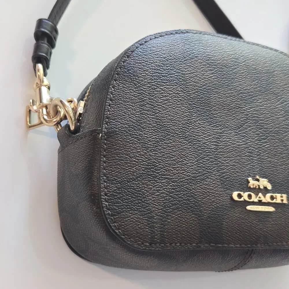 Coach excellent used